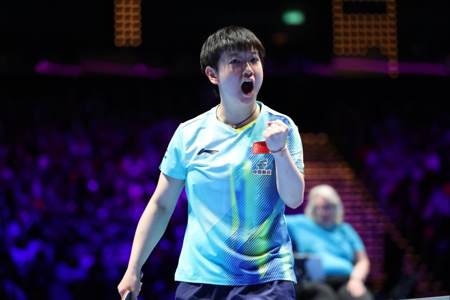 孙颖莎4-3险胜汉娜·高达 晋级世界杯女单四强